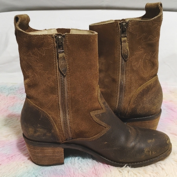 Olukai Kalulani Boot Seal Brown Mustang Distressed Boots Sz.7 Gently Worn - Picture 11 of 16